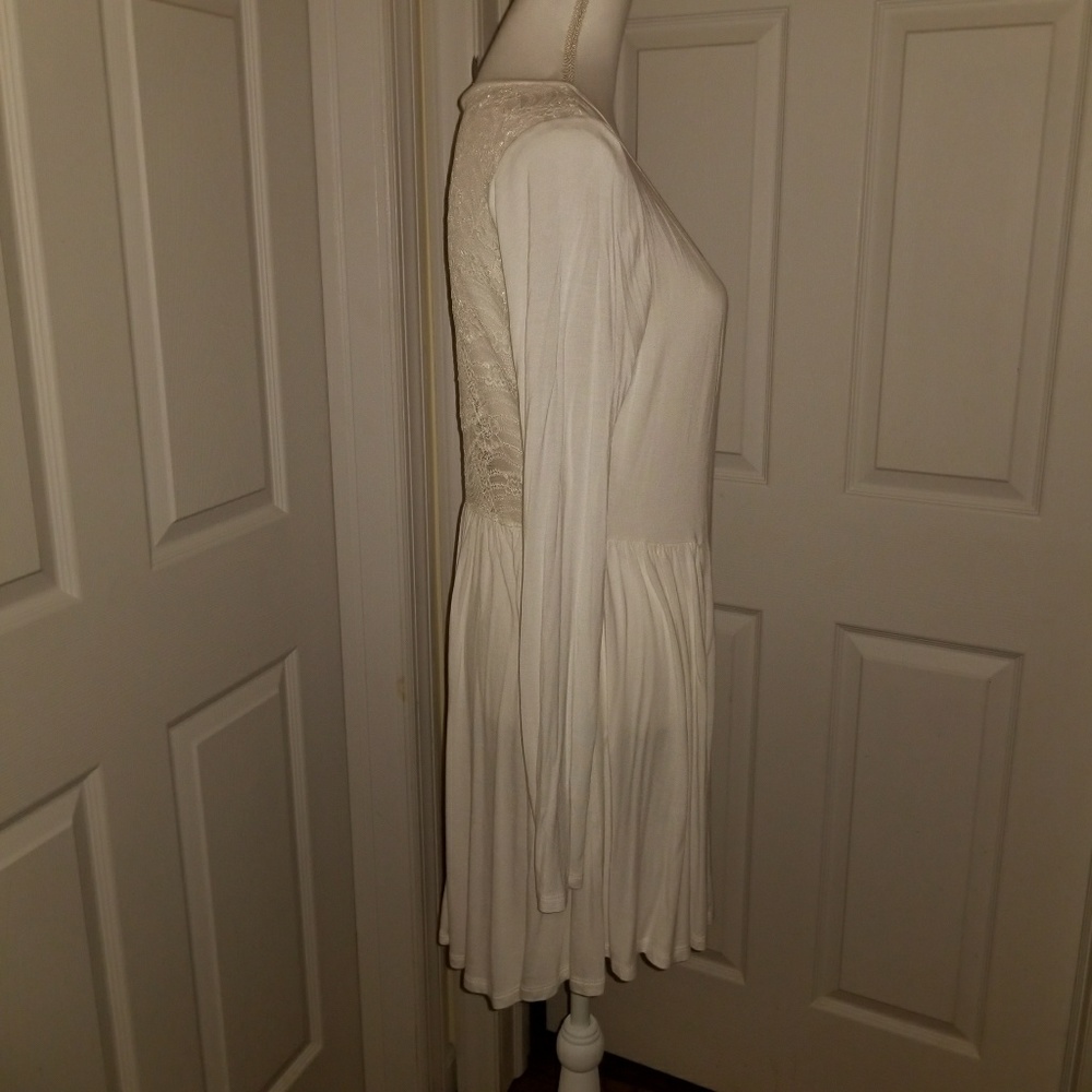 Tunic - Picture 3 of 4
