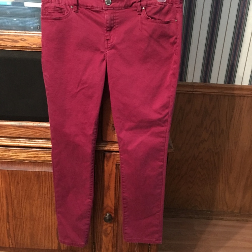 LAST CHANCE   Crown and Ivy Burgundy Jeans
