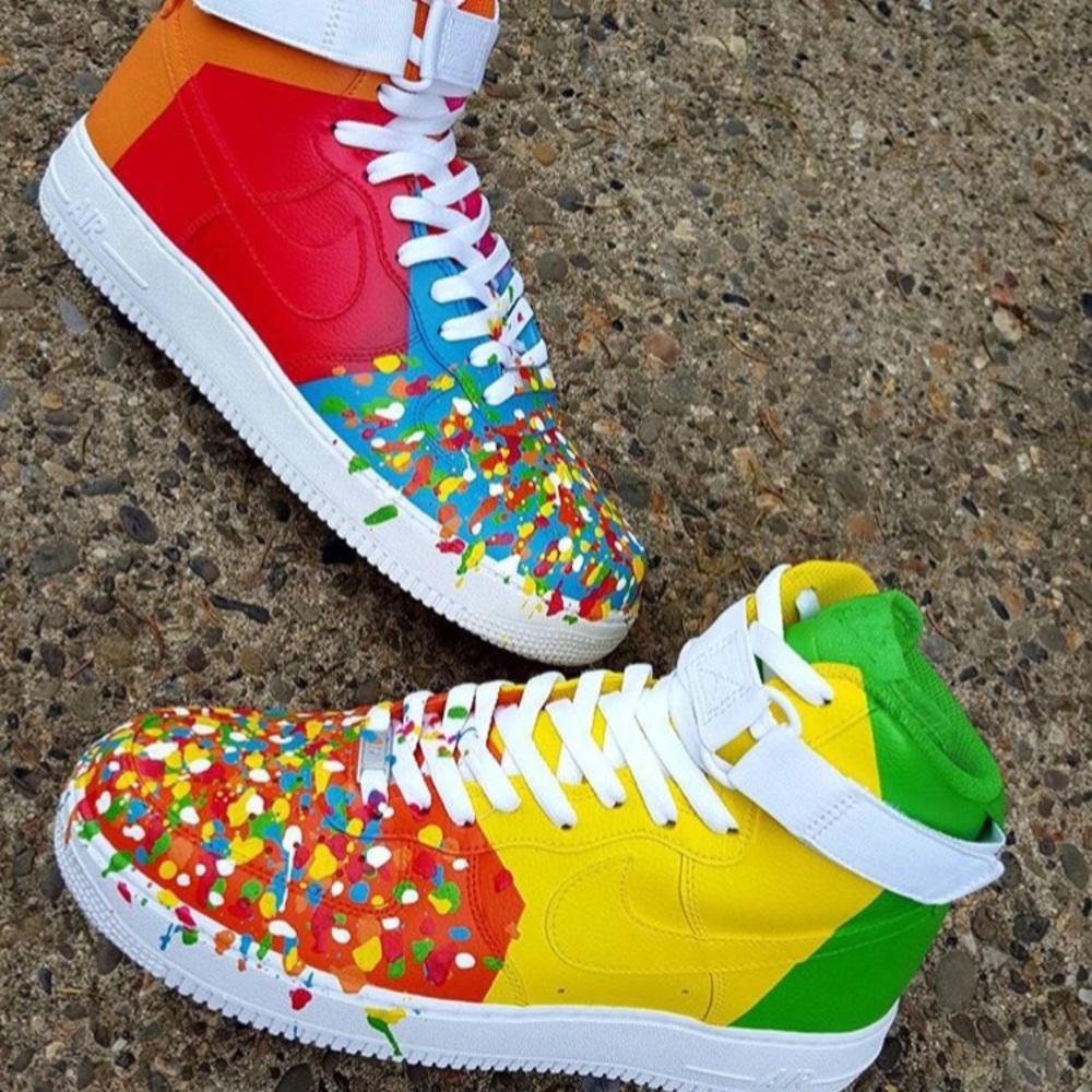 HIT ME UP FOR CUSTOMS & RESTORATIONS