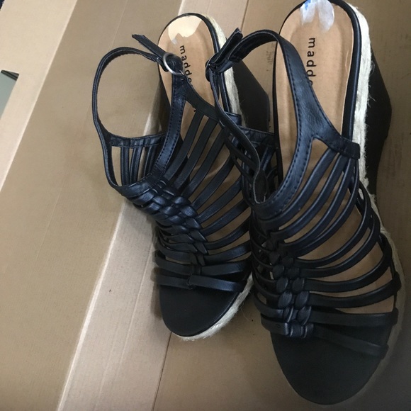 Shoe - Picture 5 of 5