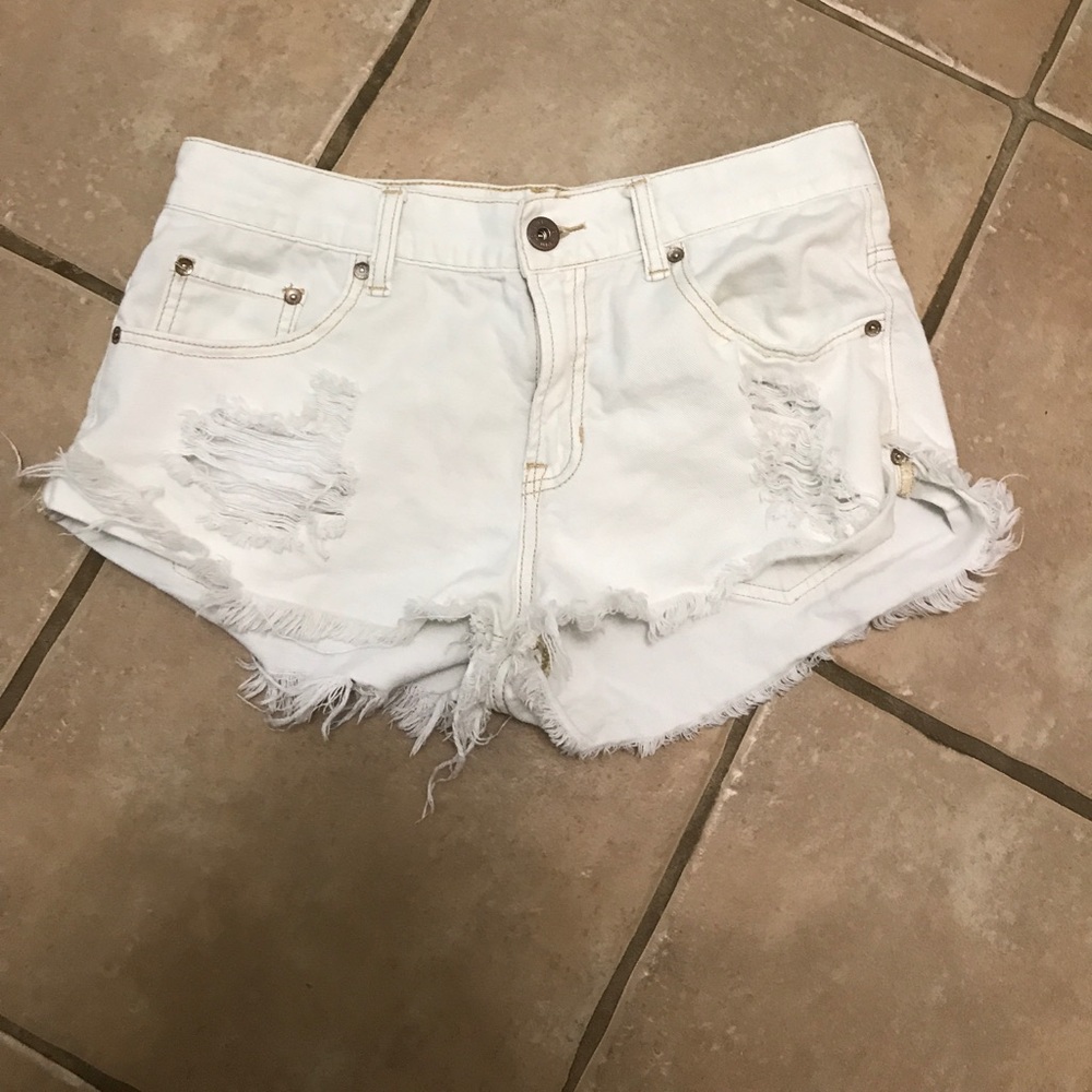 High waisted cutoff shorts