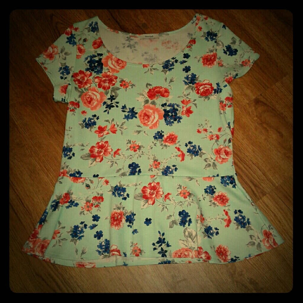 FLOWERED SUMMER TOP