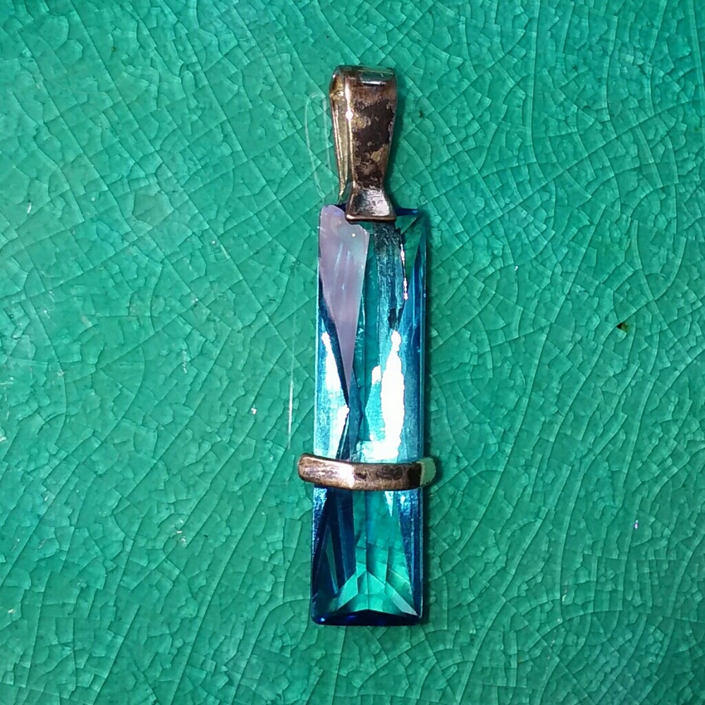 Sterling silver topaz crystal pendant