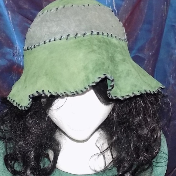 Leather-Hat \