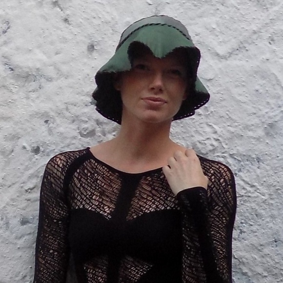 Leather-Hat \
