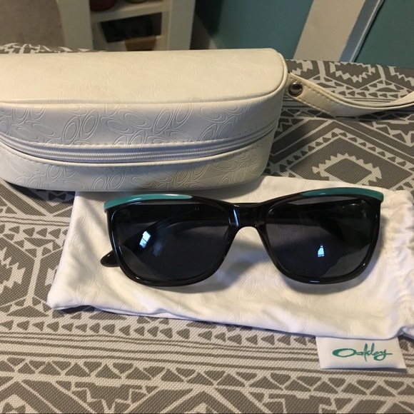 Oakley Accessories - Oakley Confront Women's sunglasses