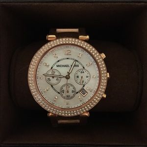 Micheal Kors Rose Gold Watch