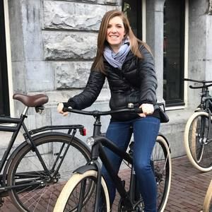 Meet your Posher, Carrie