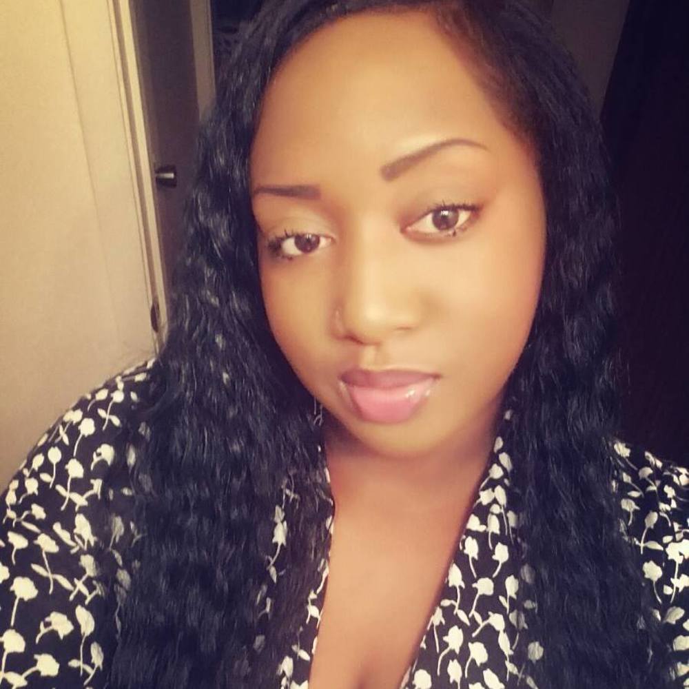 Meet your Posher, Latoya