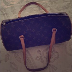 Authentic Louis Vuitton Papillon Handbag!