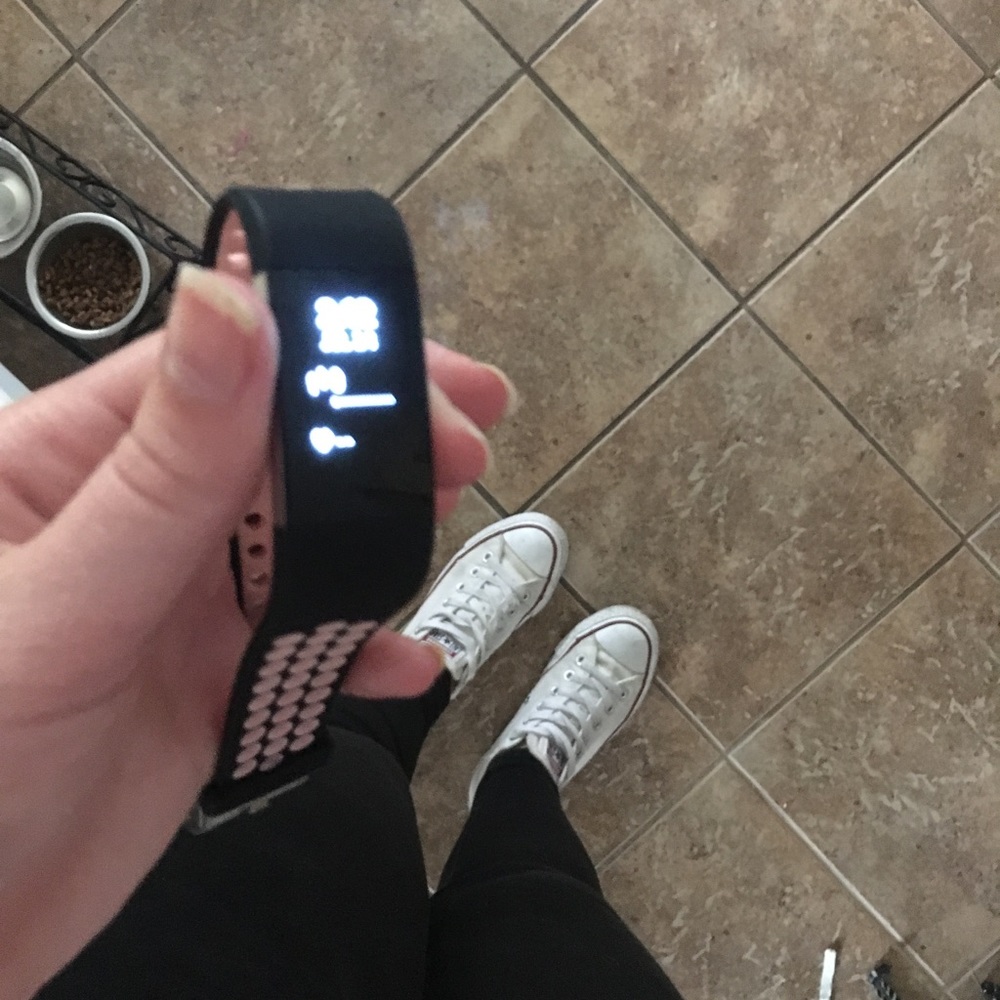 Fitbit Charge 2 - like new with original box!