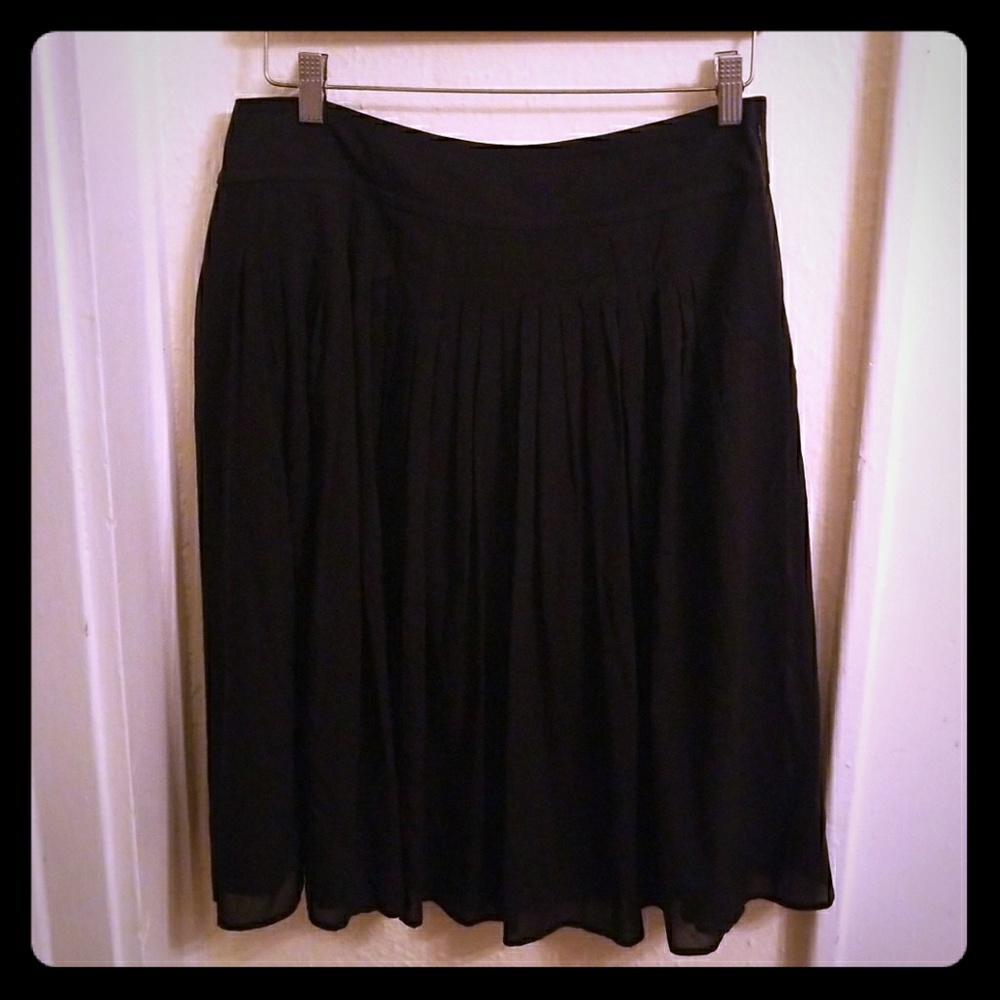 St. John Silk Skirt Size 14