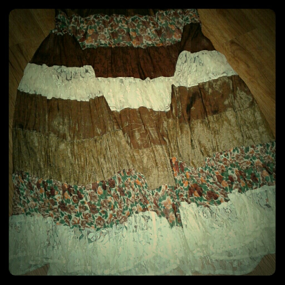 BOHO LACED FLOWERED SILK SKIRT