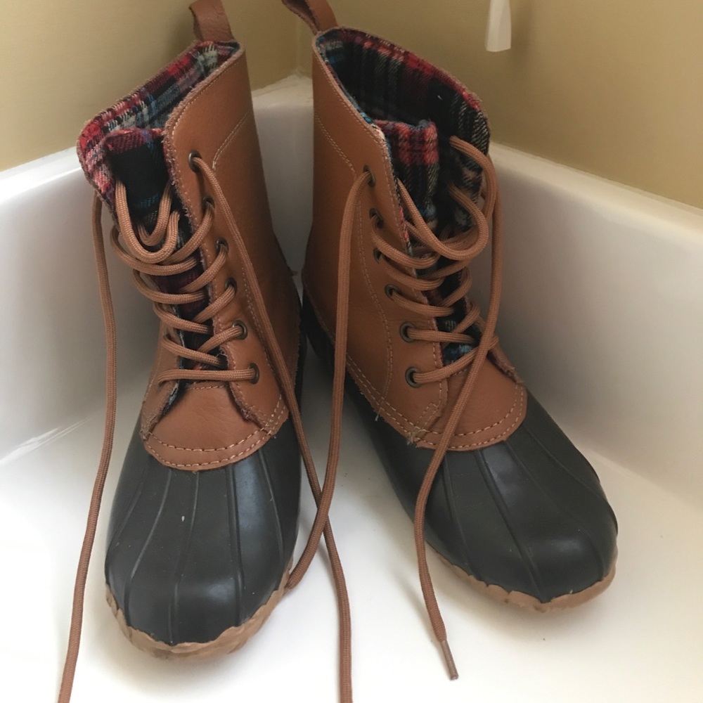 Bean boots