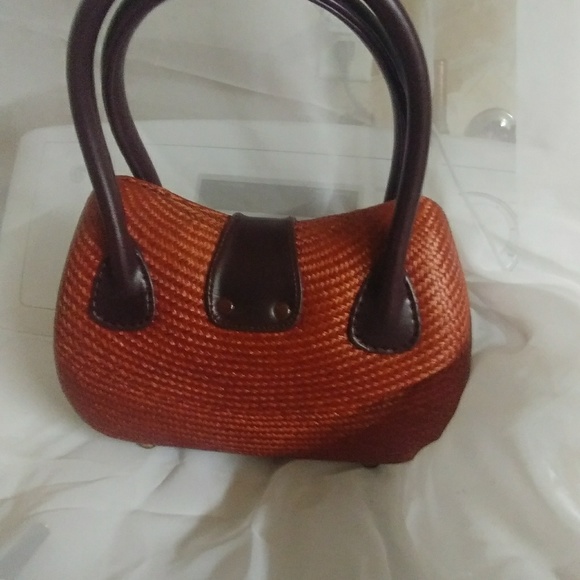Purse - Picture 2 of 4