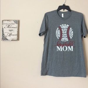 ⬇️ Baseball Mom T-Shirt