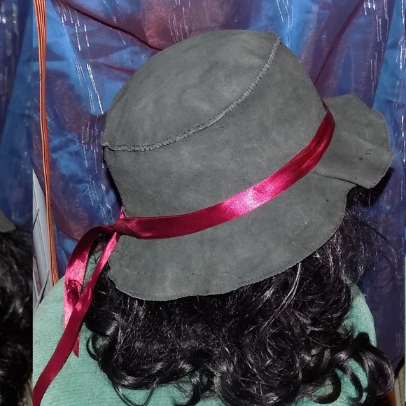Leather-Hat \