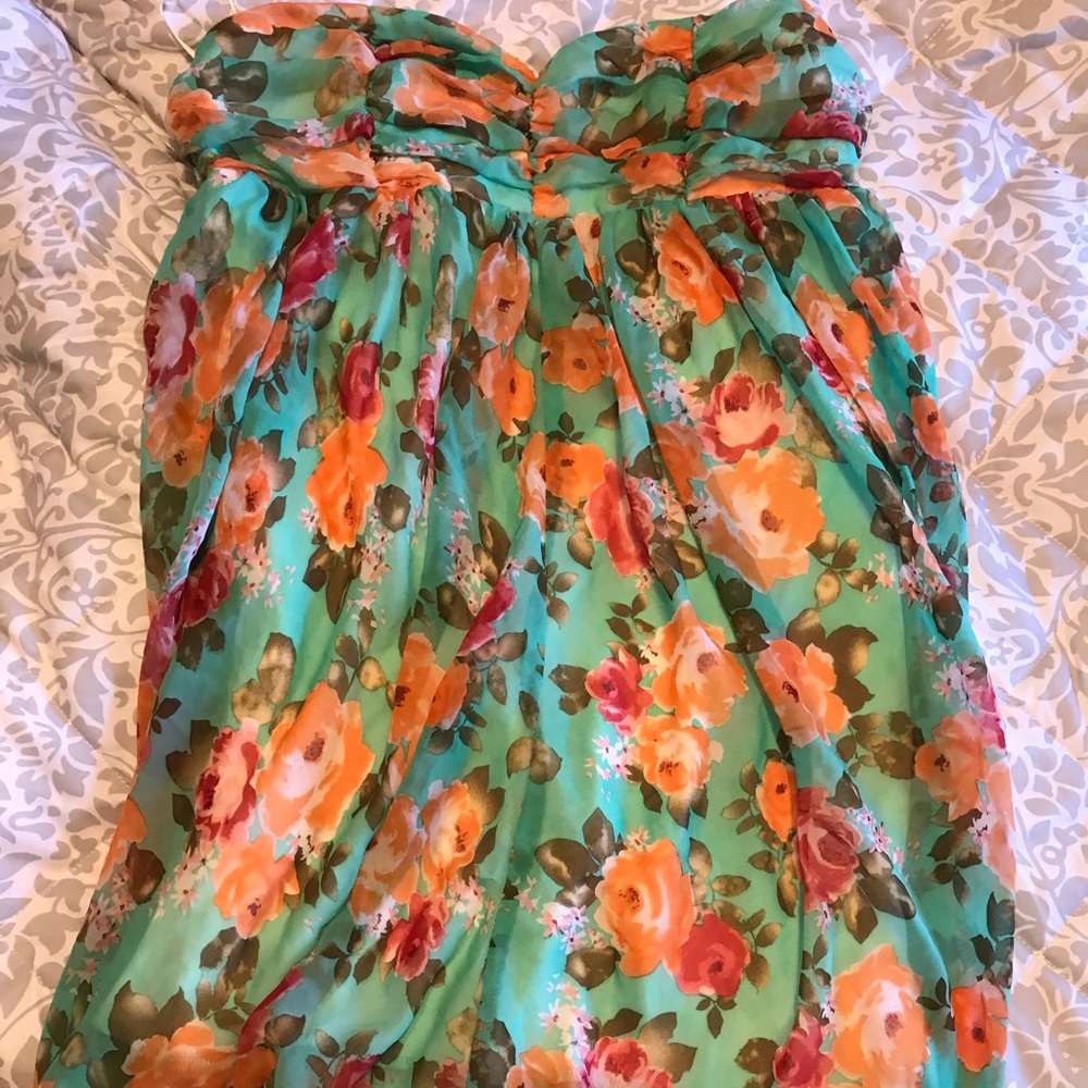Very cute floral dress