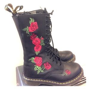 Women's Dr. Martens 14-Eye Vonda Boot