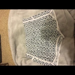 Gap fit short// 3 FOR $30 DEAL