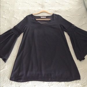 LULU'S Black Wide Sleeved Dress