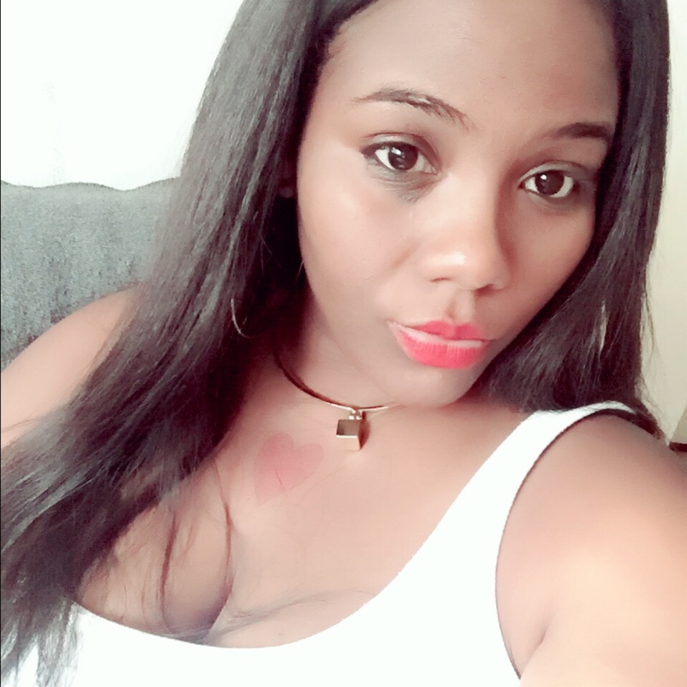 Meet your Posher, Sheena