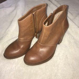 Jessica Simpson brown booties