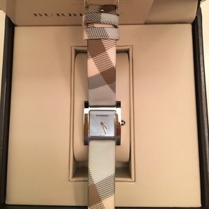 Burberry woman's watch