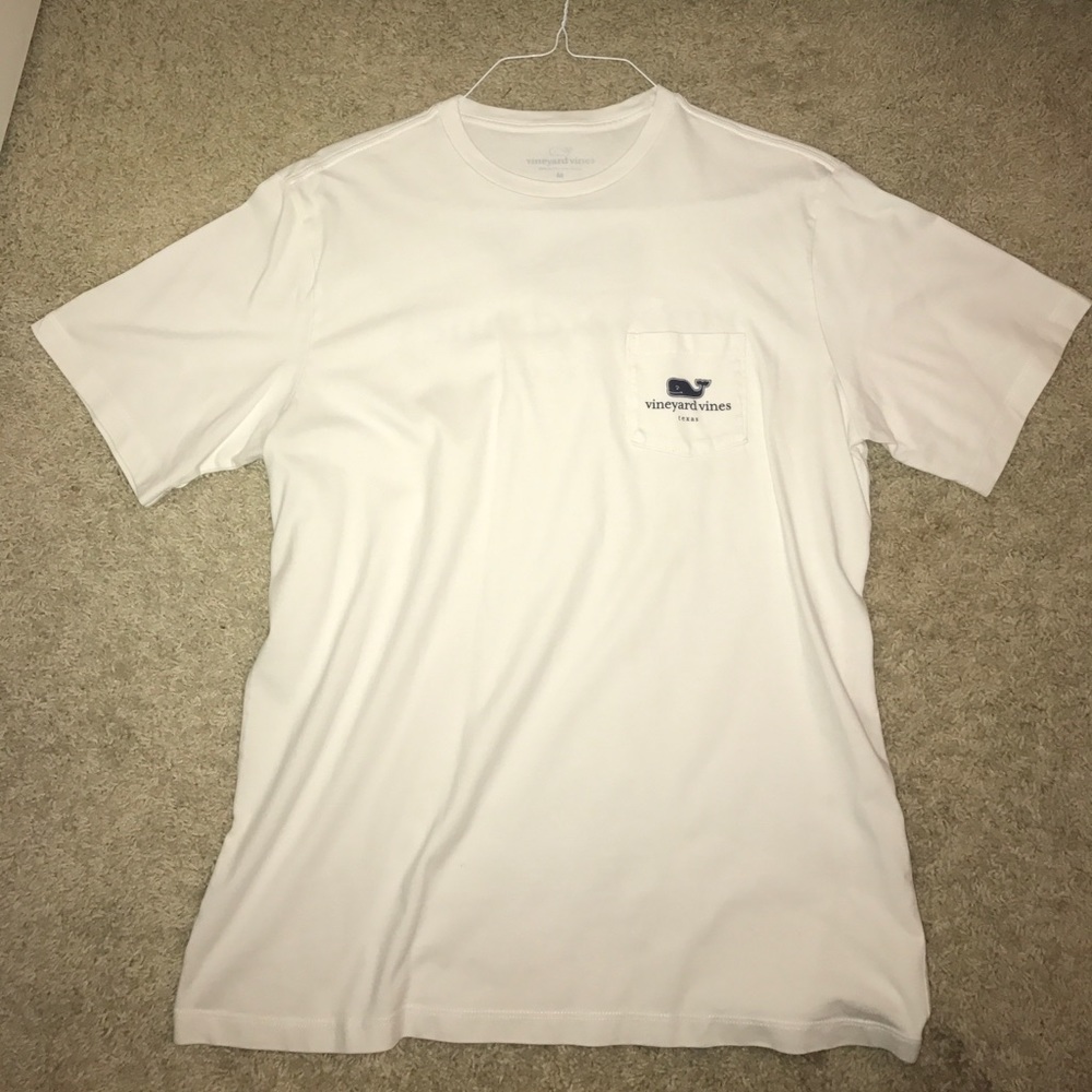 White Vineyard Vines Tee