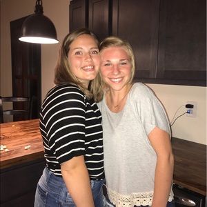 Meet your Posher, Abbi