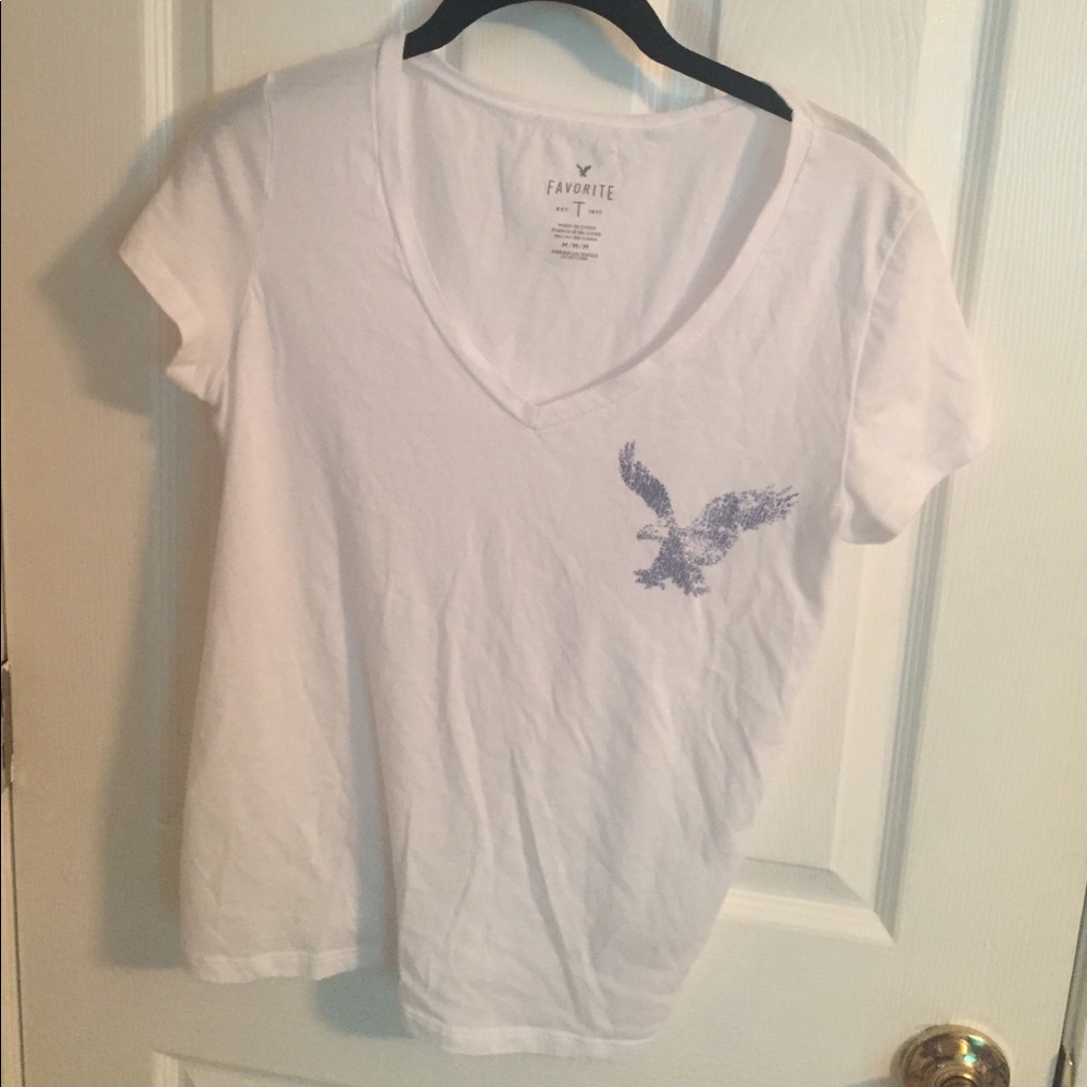 American Eagle v neck