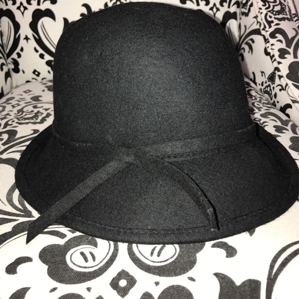 Hat! - Picture 2 of 4