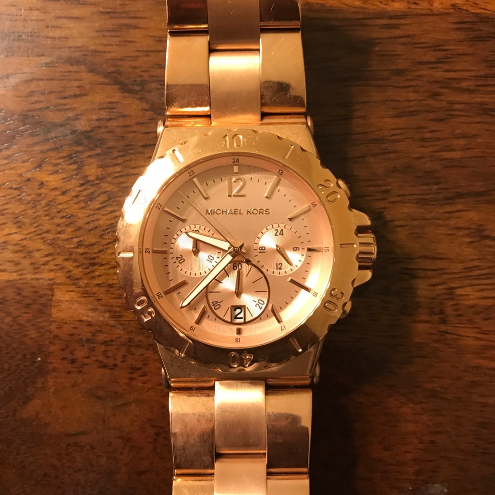 Michael Kors rose Gold watch 💯💯💯Authentic!!!
