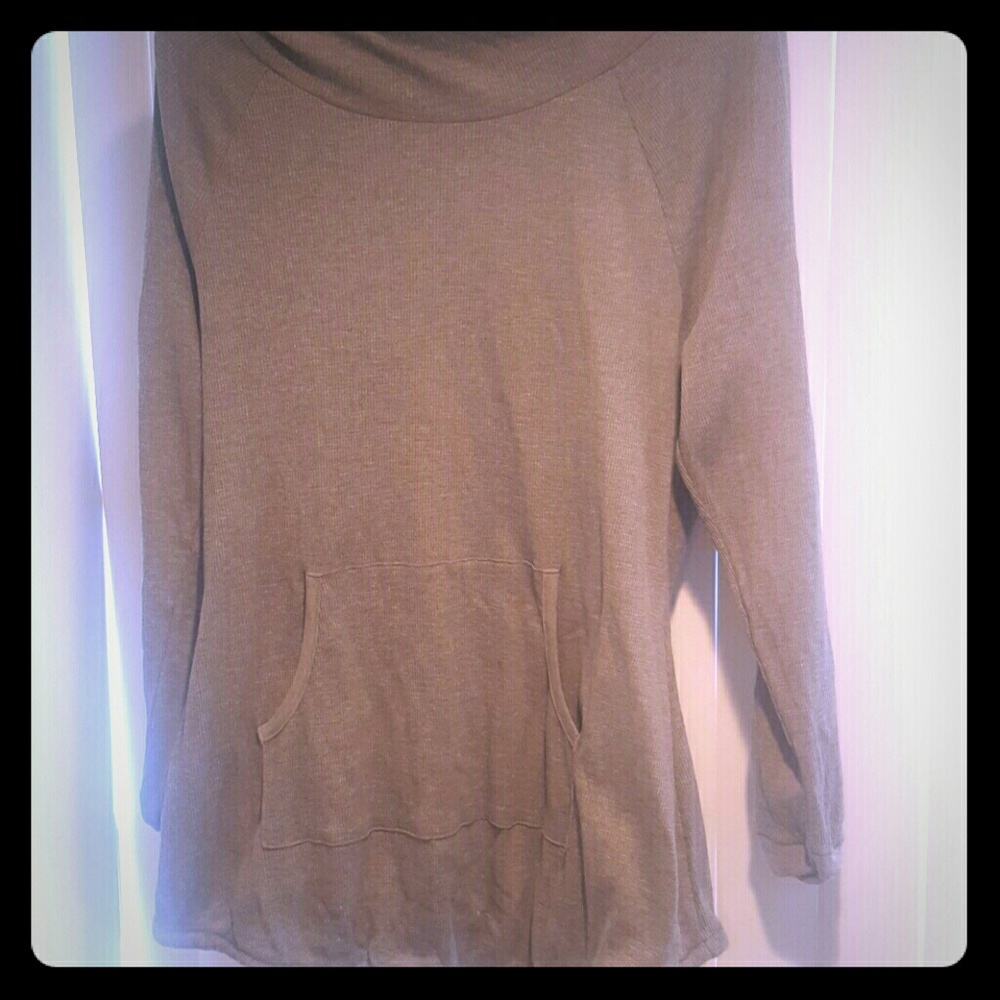 Maternity active wear top