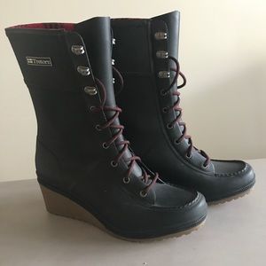 Tretorn wedge rain boots