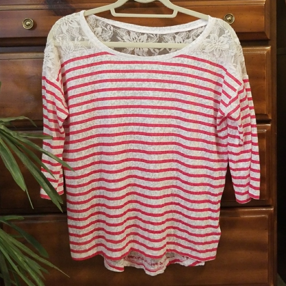 Express stripe top with lace detail size M