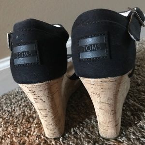 Toms wedges