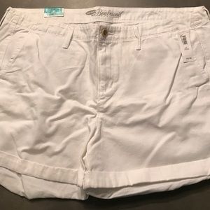 NEW Old Navy white, boyfriend shorts! SZ 16