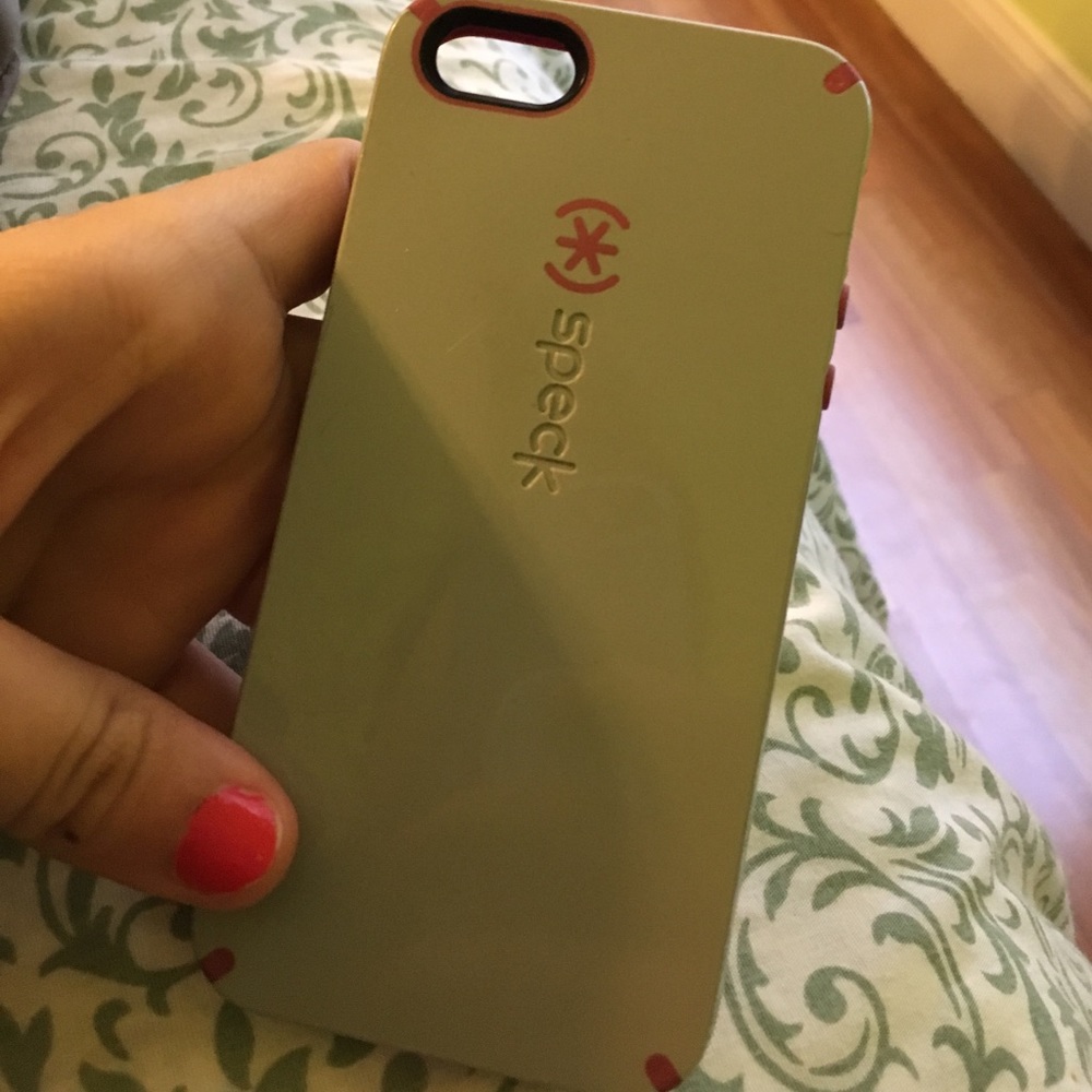 Speck iPhone 5/5s case