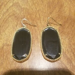 Kendra Scott Danielle earrings in gold and black