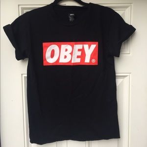 Obey tshirt