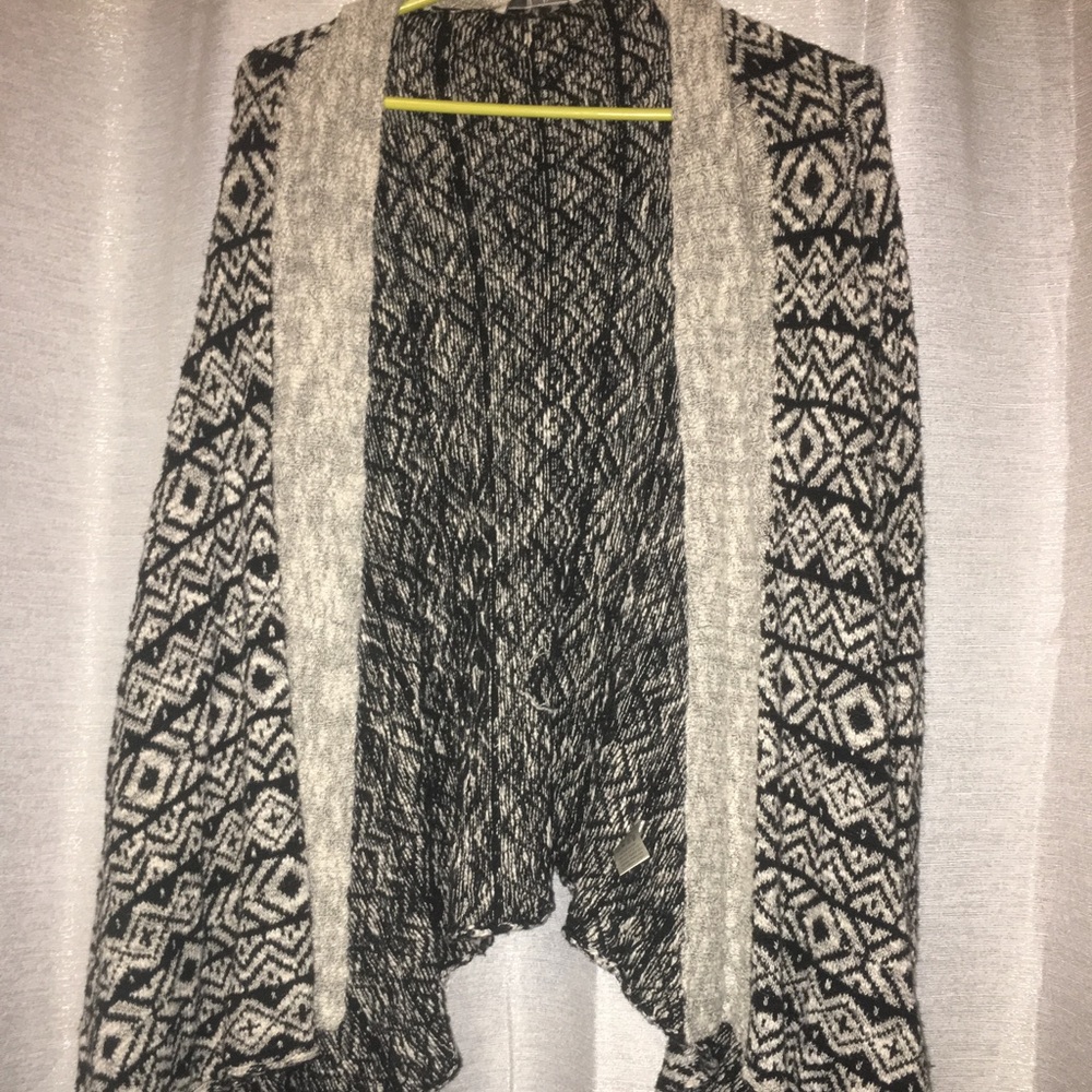 Buckle sweater