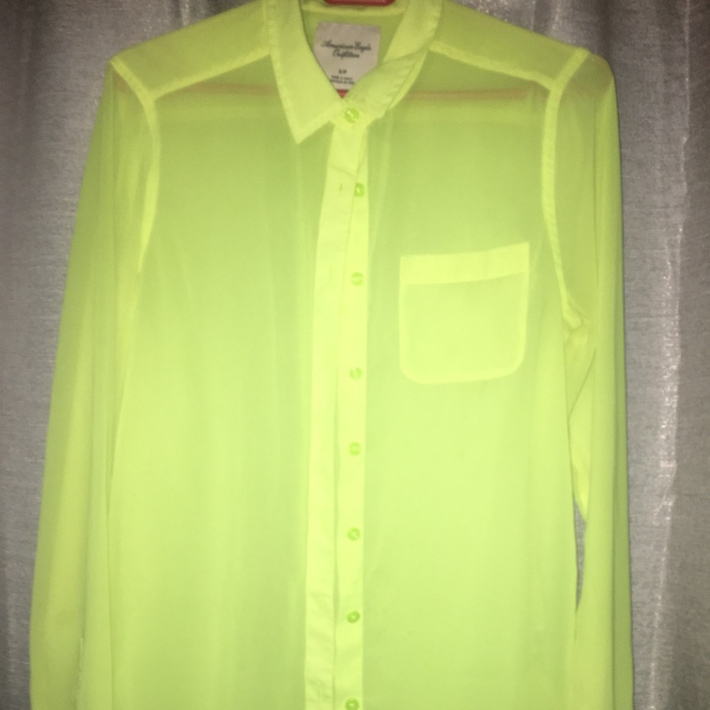 American eagle button up