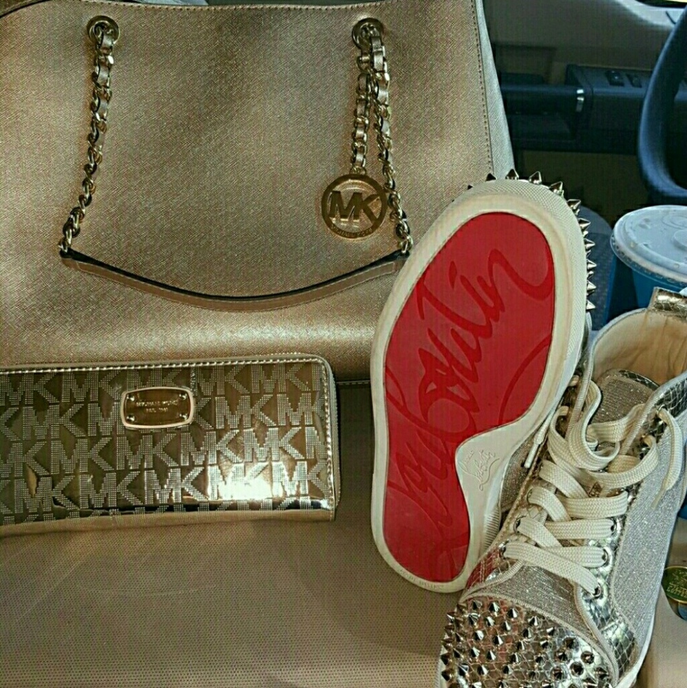 Gold Michael Kors Purse &Wallet