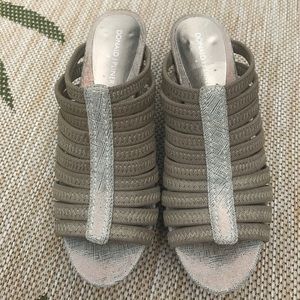 Donald J Pliner Jackie wedge