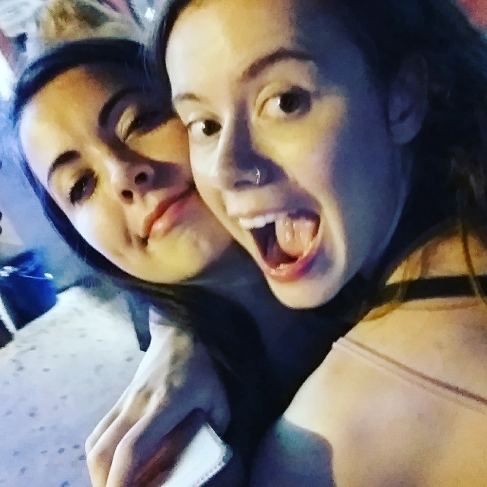 Meet your Posher, Alicia