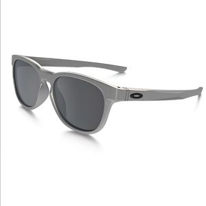 Grey Oakley Sunglasses!