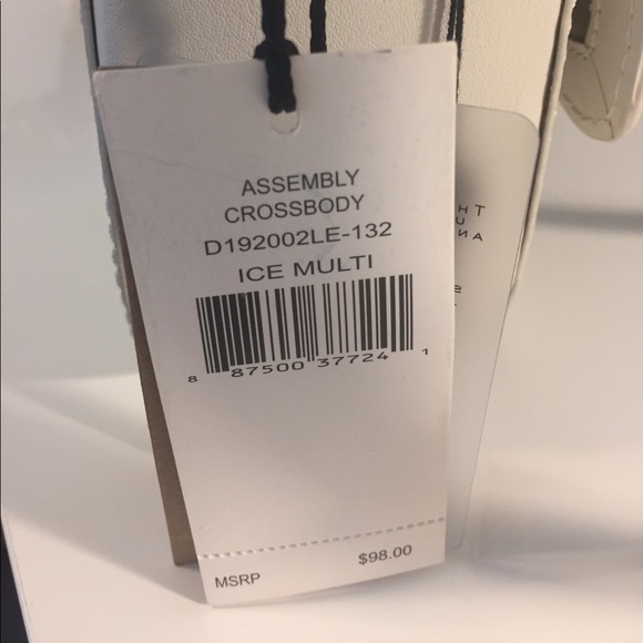 Kelsi Dagger Crossbody - Picture 3 of 7