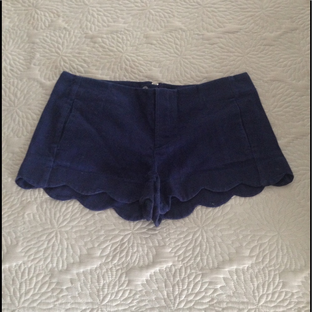 LILLY PULITZER Navy Scalloped Shorts