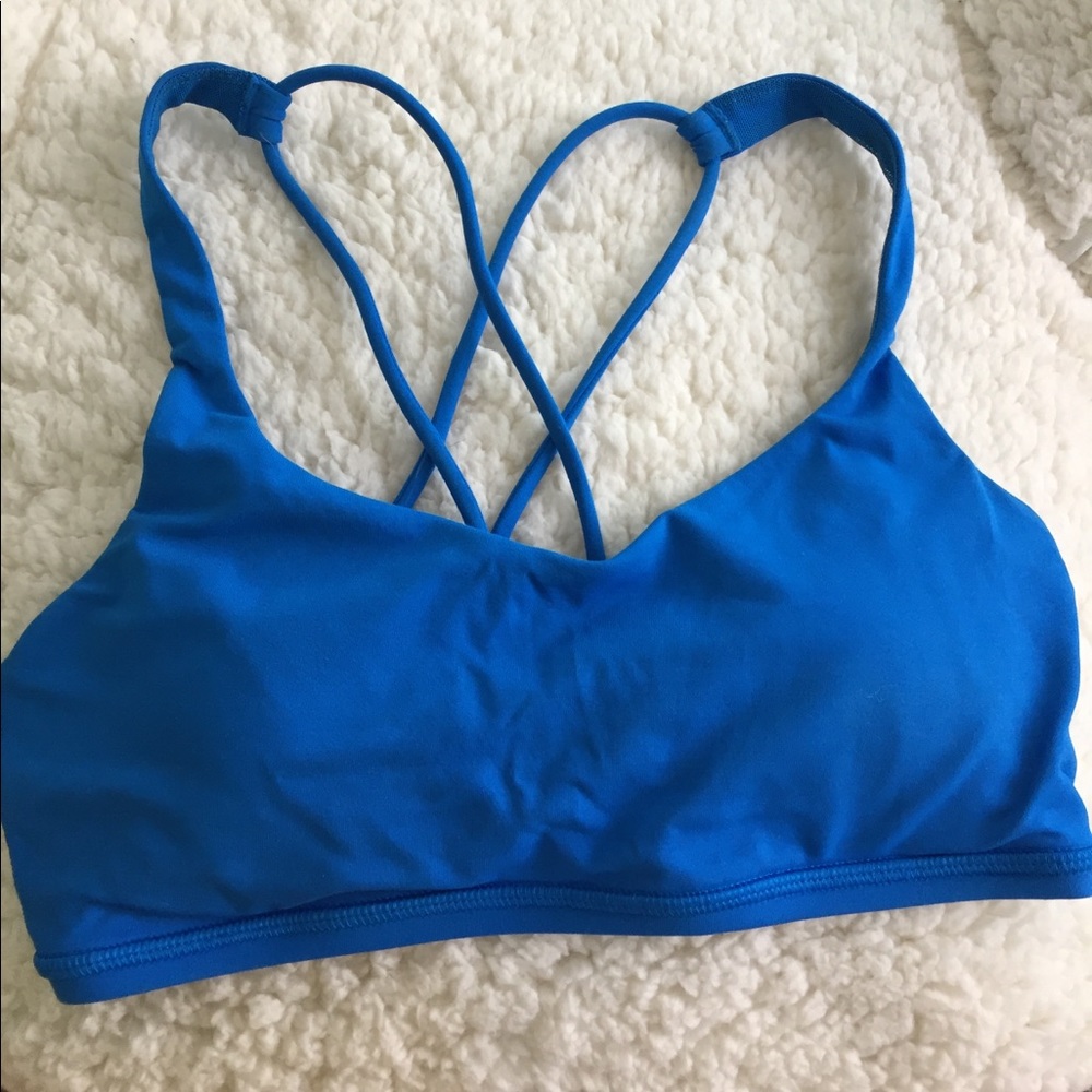 Lululemon Free to be bra